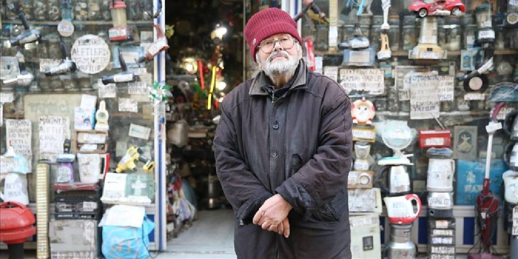 72 yaşında ilginç kişiliğiyle dikkat çekiyor: İğne atsa düşmeyecek dükkanındaki başarısı herkesi şaşırtıyor 2